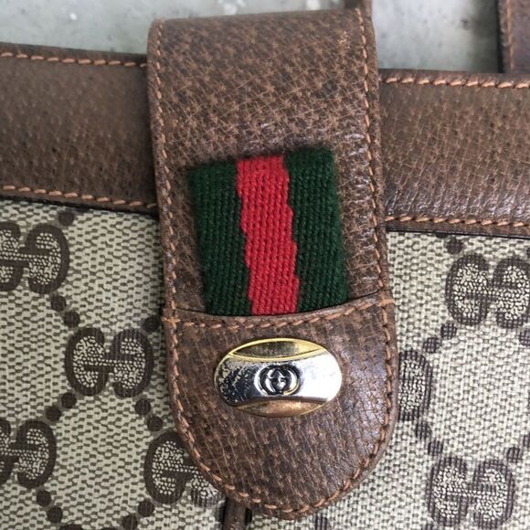 Vintage Gucci Crossbody - Picture 3 of 10